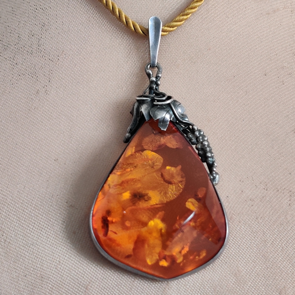 Stunning Genuine Baltic Amber Pendant Art Nouveau style Sterling Silver 925